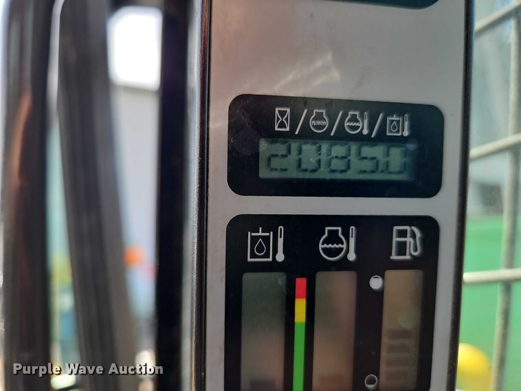 image for item EO7140 2011 New Holland L230 skid steer loader