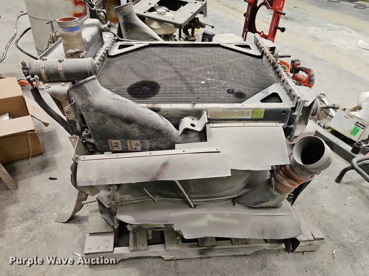 image for item EO7142 Truck parts