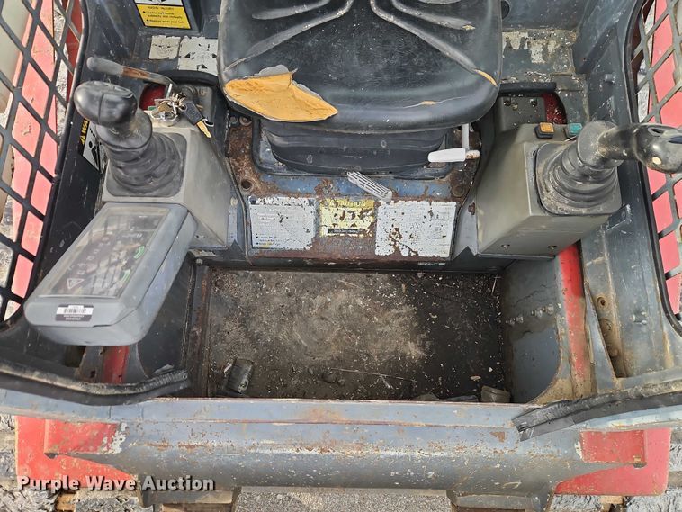 image for item EO7154 2007 Takeuchi TL140 tracked skid steer loader
