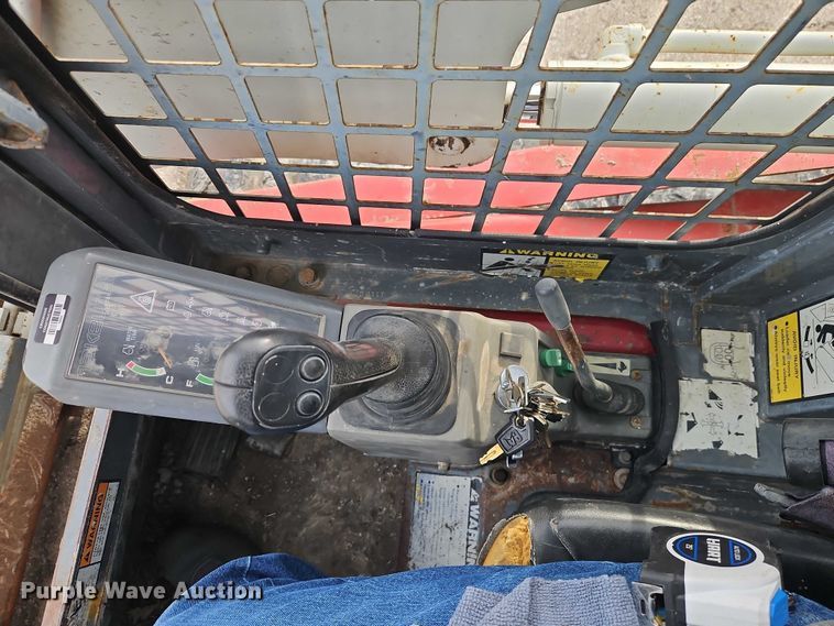 image for item EO7154 2007 Takeuchi TL140 tracked skid steer loader