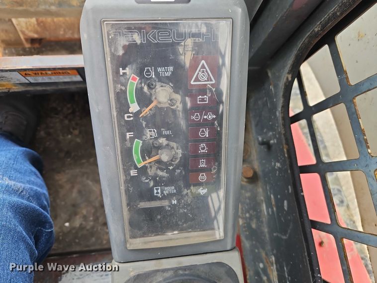 image for item EO7154 2007 Takeuchi TL140 tracked skid steer loader