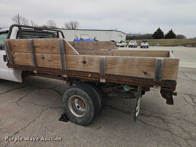 image for item EO7155 2000 Ford F350 dump flatbed pickup truck