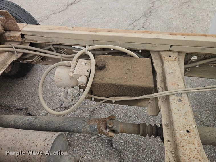 image for item EO7155 2000 Ford F350 dump flatbed pickup truck