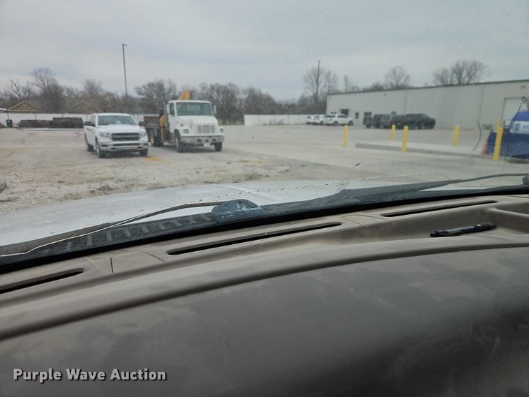 image for item EO7155 2000 Ford F350 dump flatbed pickup truck