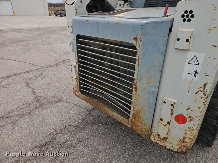 image for item EO7156 2012 Takeuchi TL10 tracked skid steer loader