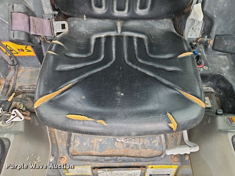 image for item EO7156 2012 Takeuchi TL10 tracked skid steer loader