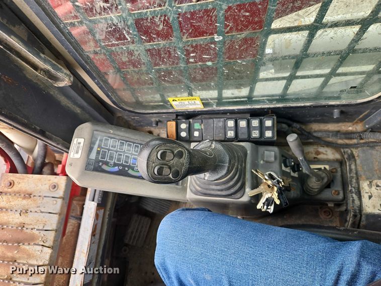 image for item EO7156 2012 Takeuchi TL10 tracked skid steer loader