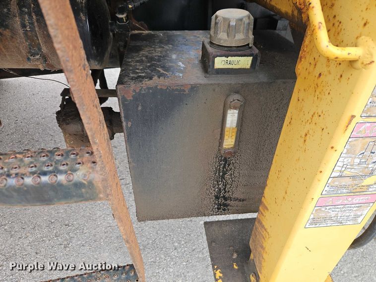 image for item EO7157 1998 Freightliner FL80 dump truck