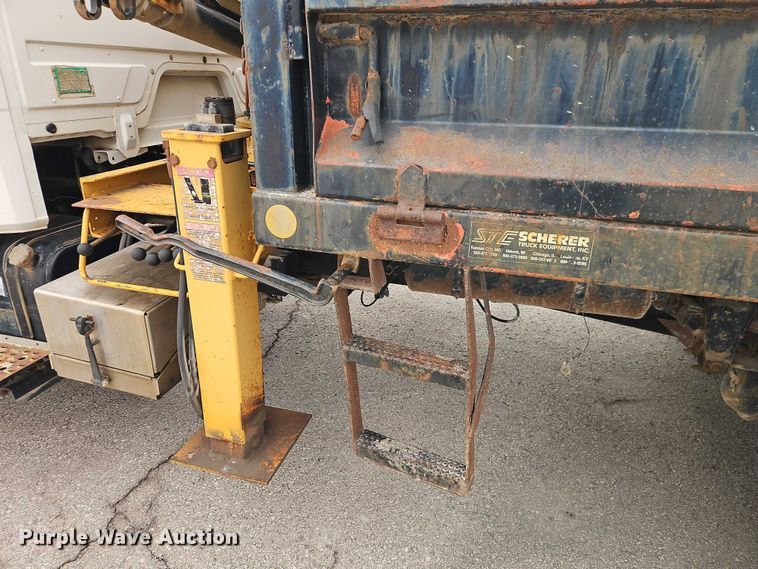 image for item EO7157 1998 Freightliner FL80 dump truck