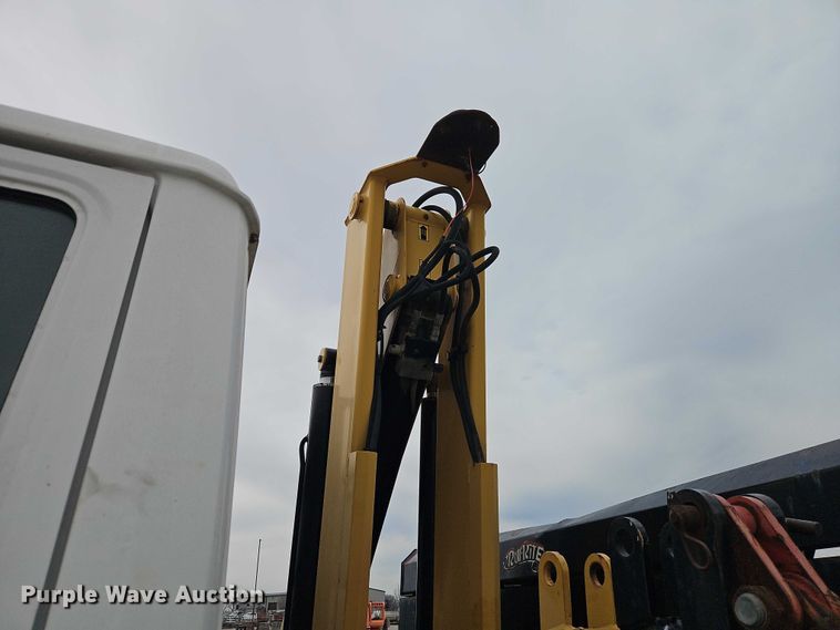 image for item EO7157 1998 Freightliner FL80 dump truck