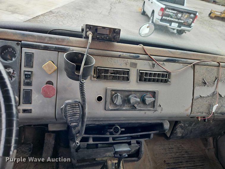 image for item EO7157 1998 Freightliner FL80 dump truck