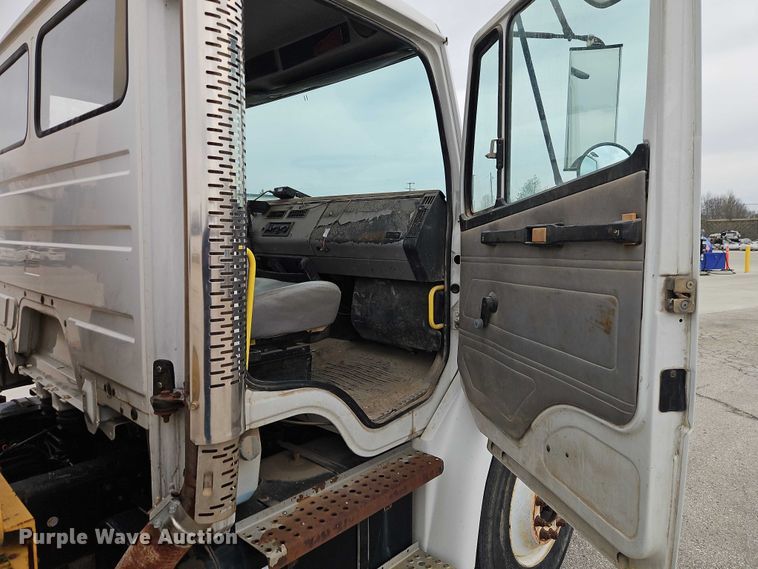 image for item EO7157 1998 Freightliner FL80 dump truck