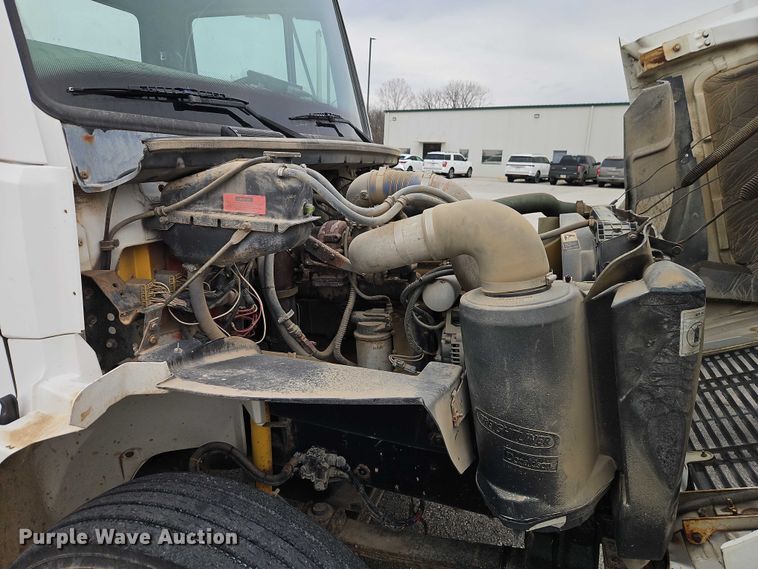 image for item EO7157 1998 Freightliner FL80 dump truck