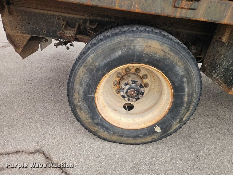 image for item EO7157 1998 Freightliner FL80 dump truck