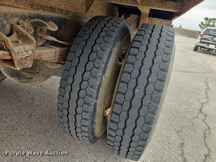 image for item EO7157 1998 Freightliner FL80 dump truck