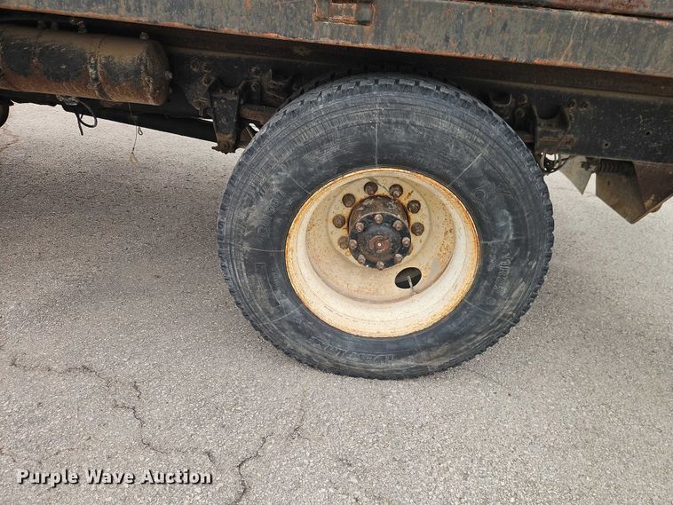 image for item EO7157 1998 Freightliner FL80 dump truck