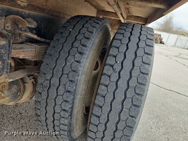 image for item EO7157 1998 Freightliner FL80 dump truck