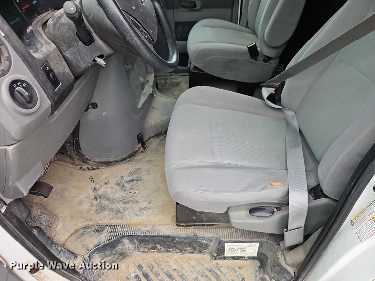 image for item EO7159 2012 Ford E250 van