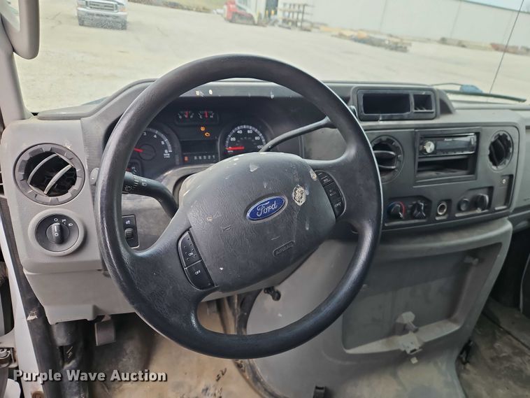 image for item EO7159 2012 Ford E250 van