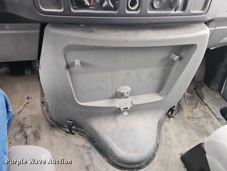 image for item EO7159 2012 Ford E250 van