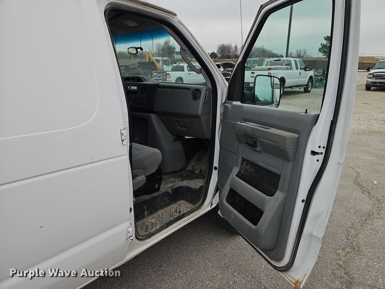 image for item EO7159 2012 Ford E250 van
