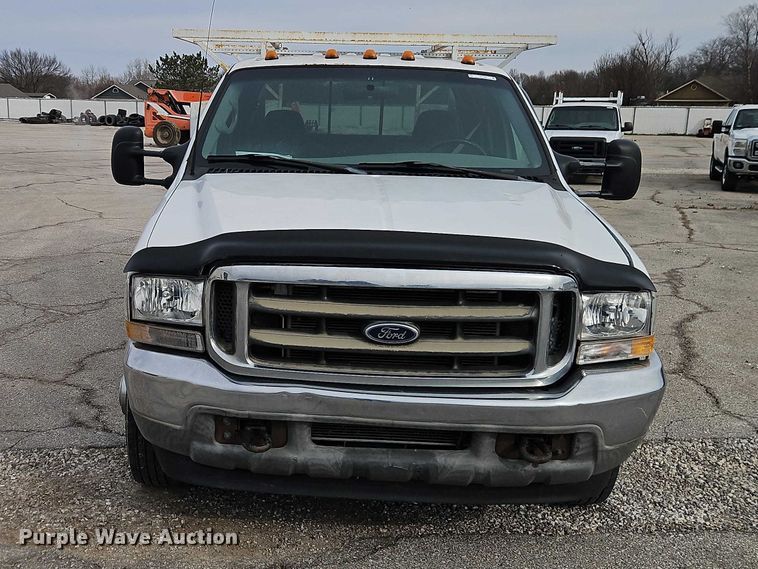 image for item EO7160 2002 Ford F350 Crew Cab utility bed pickup truck