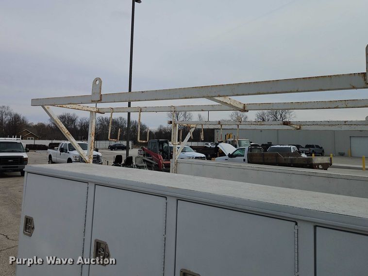 image for item EO7160 2002 Ford F350 Crew Cab utility bed pickup truck