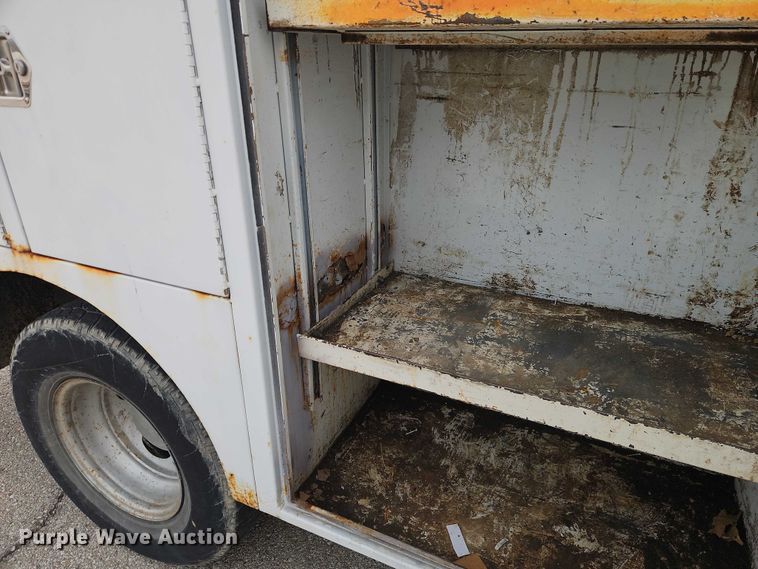 image for item EO7160 2002 Ford F350 Crew Cab utility bed pickup truck