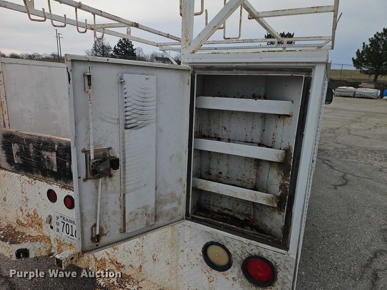 image for item EO7160 2002 Ford F350 Crew Cab utility bed pickup truck