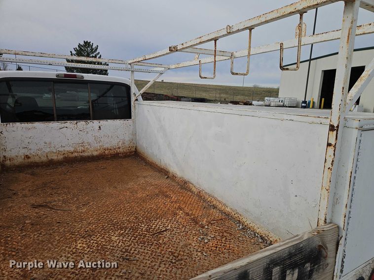 image for item EO7160 2002 Ford F350 Crew Cab utility bed pickup truck