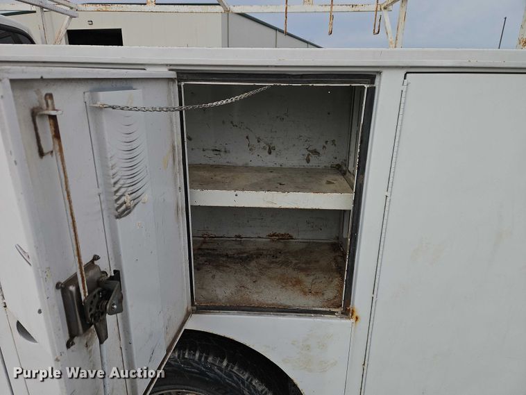 image for item EO7160 2002 Ford F350 Crew Cab utility bed pickup truck