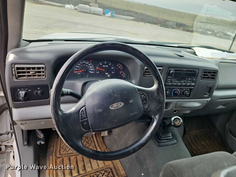 image for item EO7160 2002 Ford F350 Crew Cab utility bed pickup truck