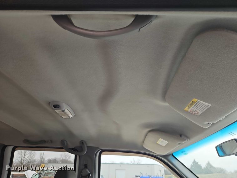 image for item EO7160 2002 Ford F350 Crew Cab utility bed pickup truck