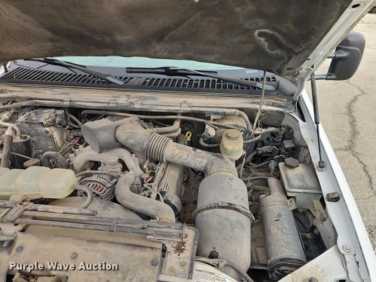 image for item EO7160 2002 Ford F350 Crew Cab utility bed pickup truck