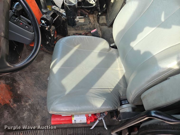 image for item EO7165 2003 International 7400 dump truck