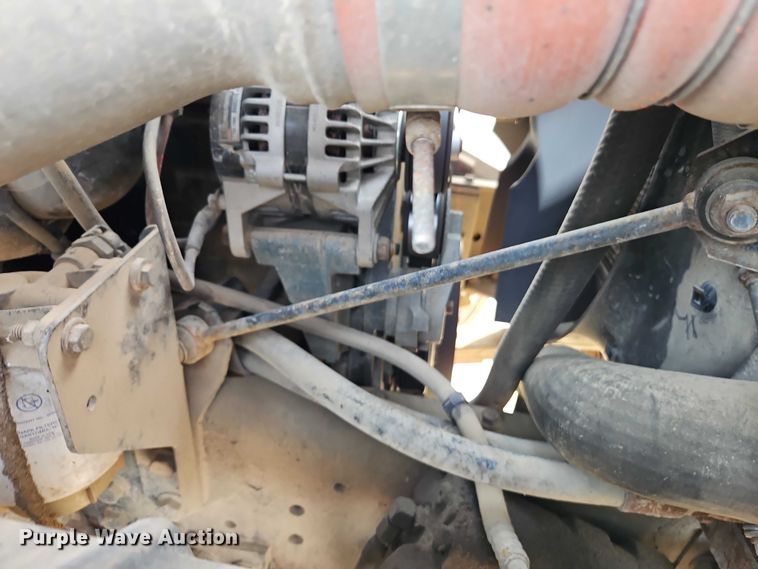 image for item EO7165 2003 International 7400 dump truck