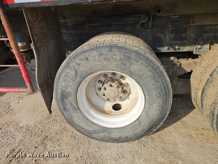 image for item EO7165 2003 International 7400 dump truck