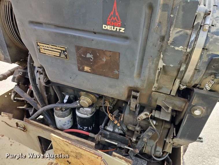 image for item EO7179 1994 Ingersoll Rand DD-24 double drum vibratory roller