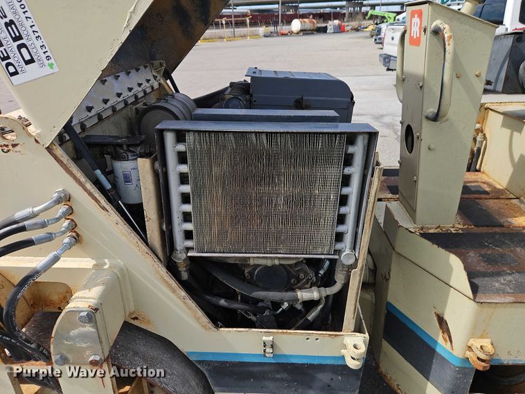 image for item EO7179 1994 Ingersoll Rand DD-24 double drum vibratory roller