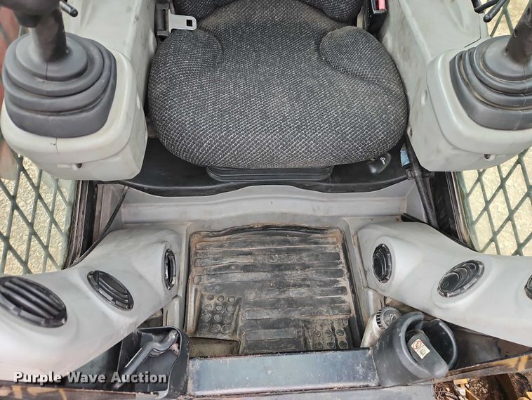 image for item EO7191 2008 Caterpillar 262C skid steer loader