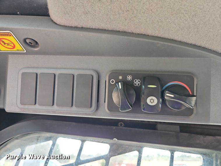 image for item EO7191 2008 Caterpillar 262C skid steer loader