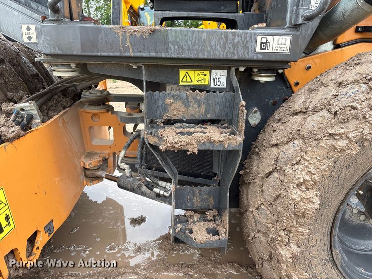 image for item EQ4049 2020 Case SV207E single drum vibratory roller