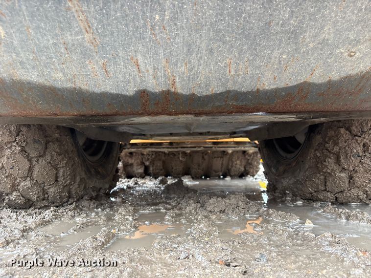 image for item EQ4049 2020 Case SV207E single drum vibratory roller