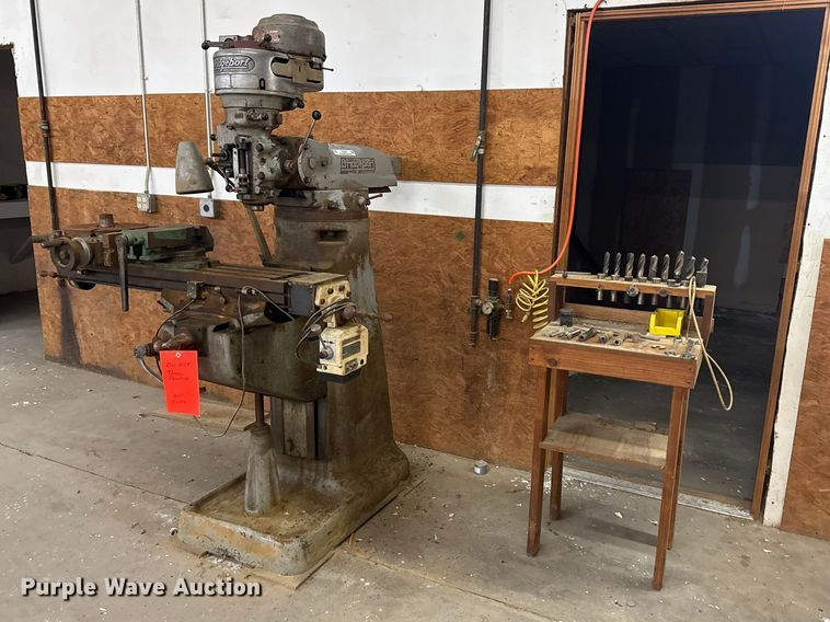 image for item ES5993 Bridgeport drill press
