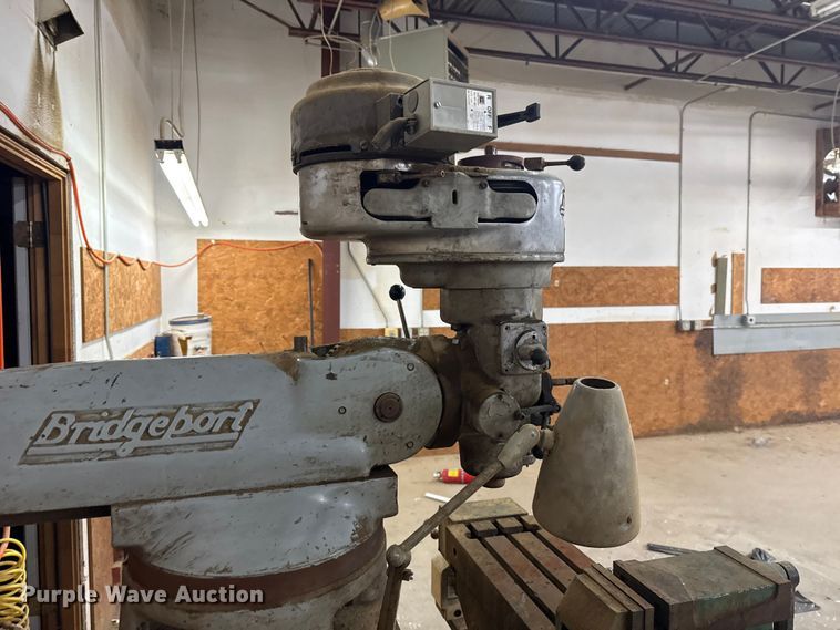image for item ES5993 Bridgeport drill press
