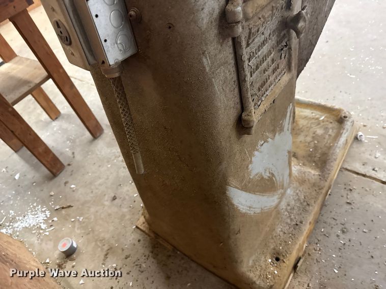 image for item ES5993 Bridgeport drill press