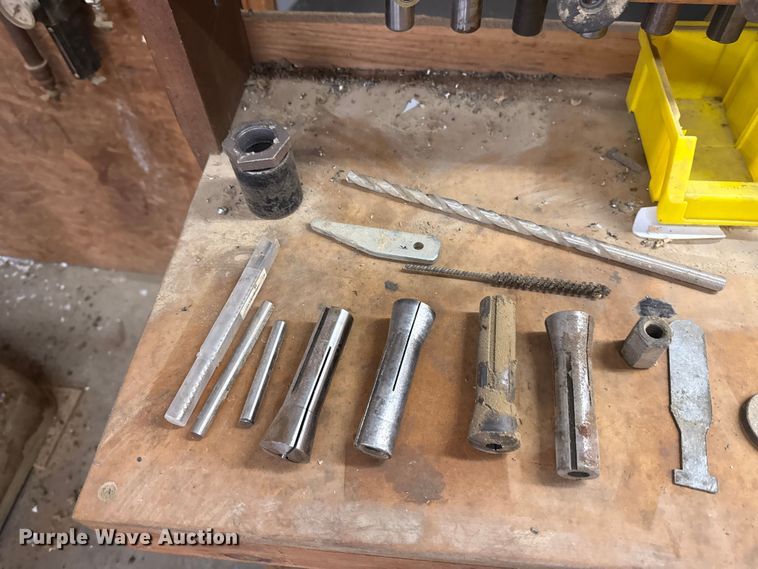 image for item ES5993 Bridgeport drill press