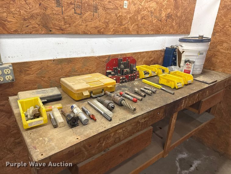 image for item ES5993 Bridgeport drill press