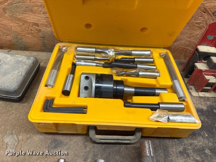 image for item ES5993 Bridgeport drill press