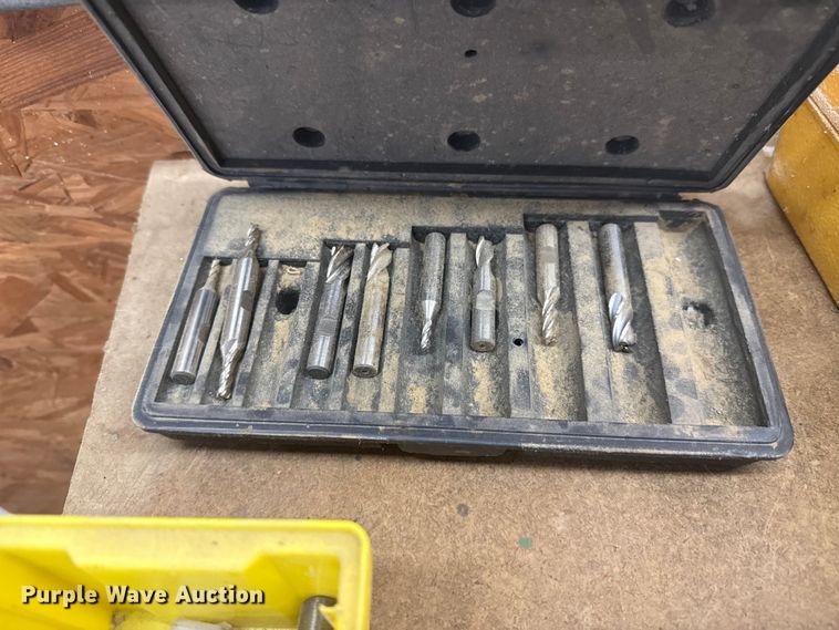 image for item ES5993 Bridgeport drill press